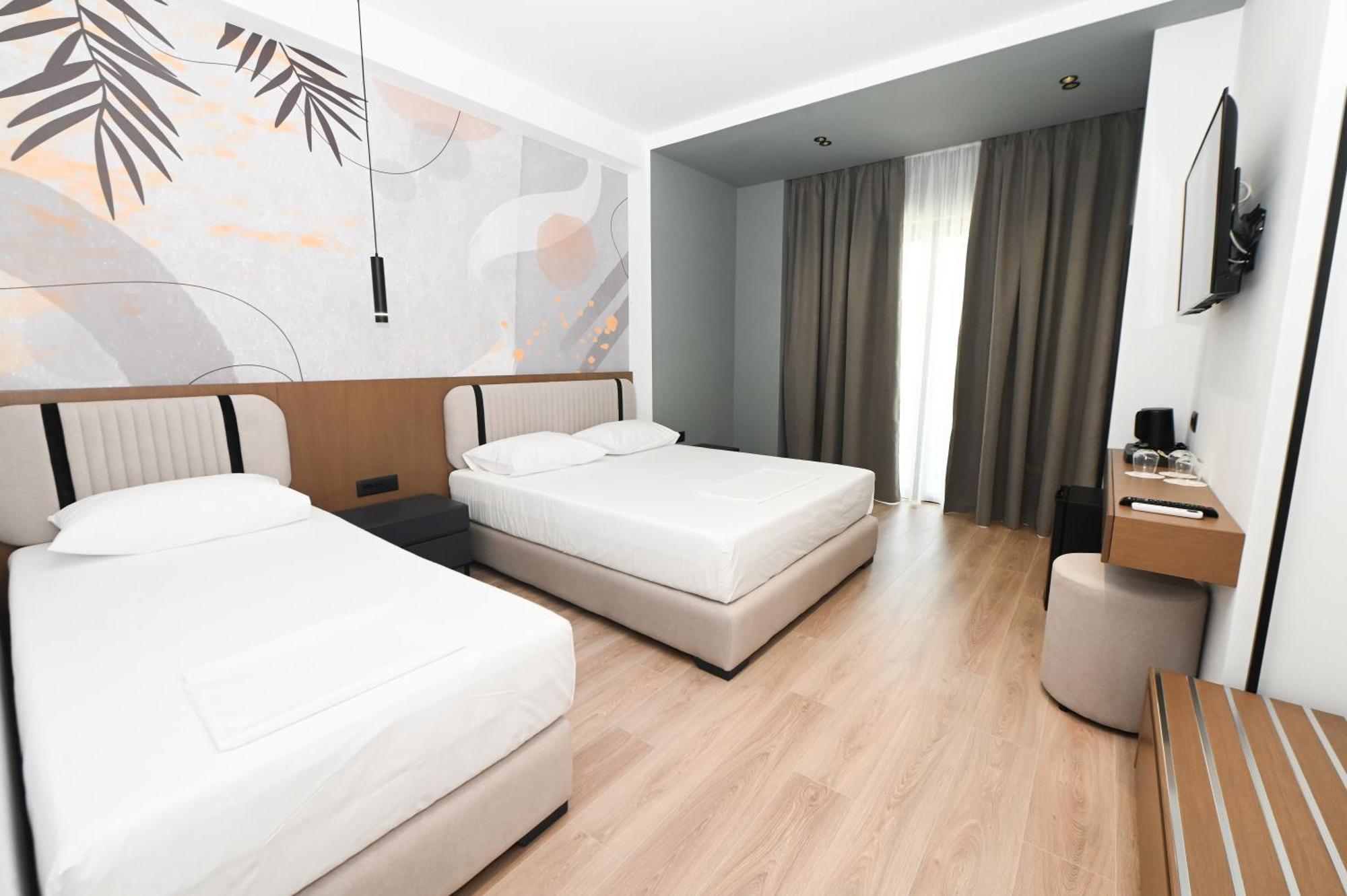 Monun Hotel Ksamil Exterior photo