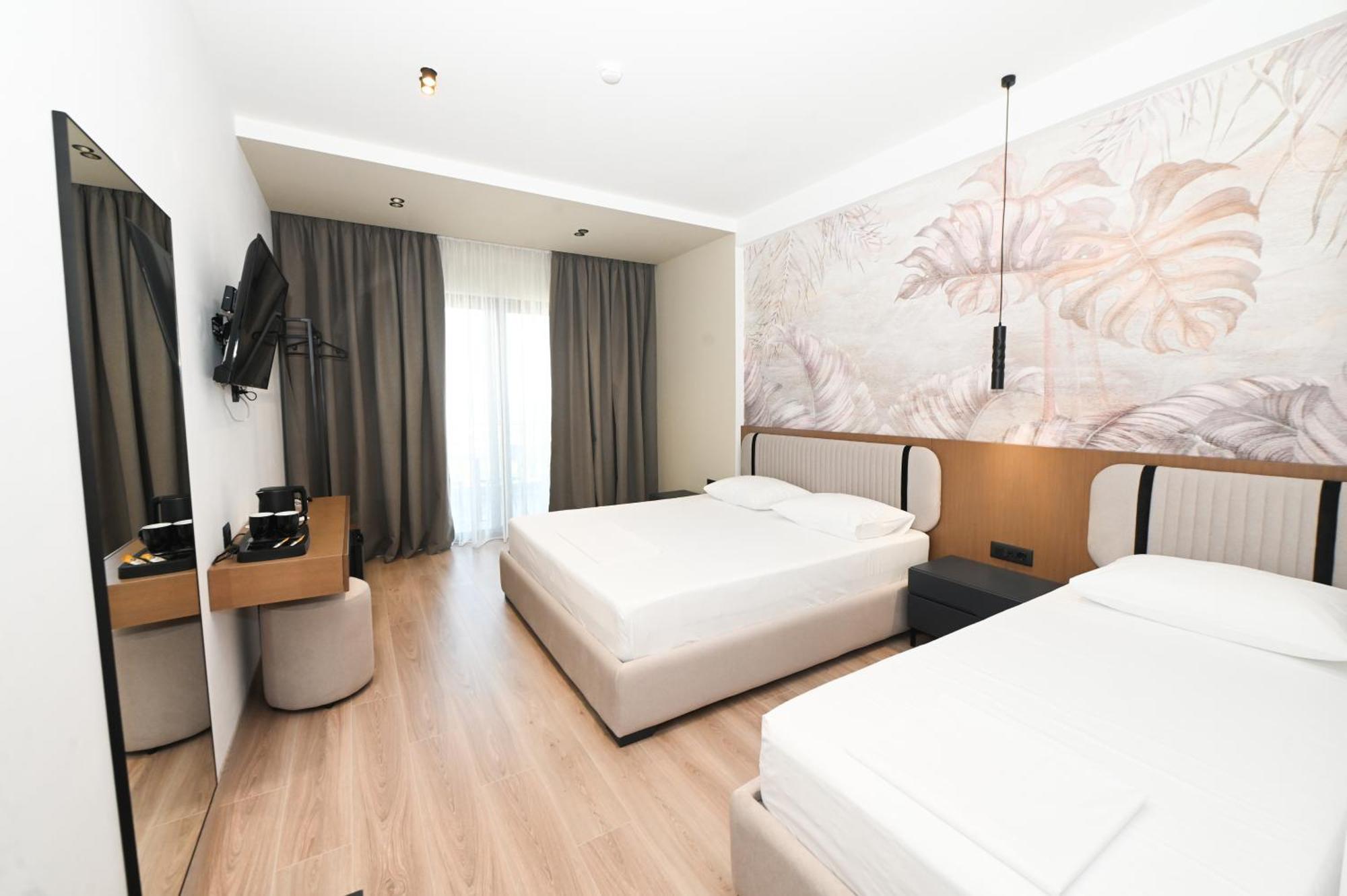 Monun Hotel Ksamil Exterior photo